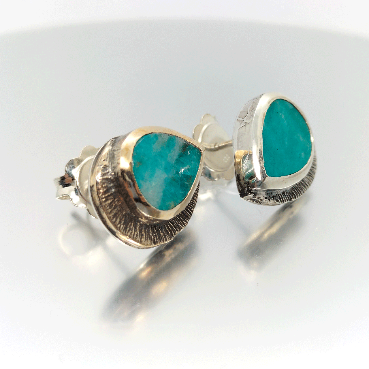 stud earrings from the 'Maja' collection with amazonite - Image 4